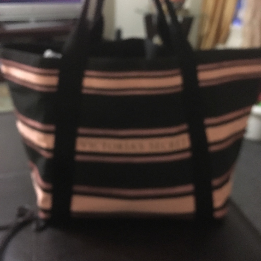 Tote - Picture 2 of 2